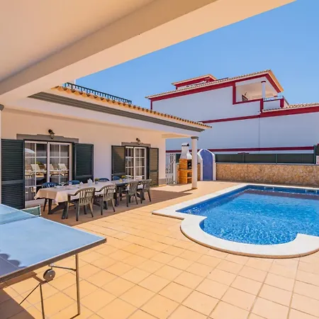 Isa - Pool - Ac - Wifi - By Bedzy
