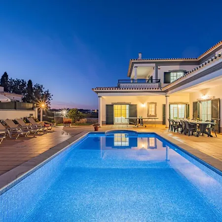 Isa - Pool - Ac - Wifi - By Bedzy וילה
