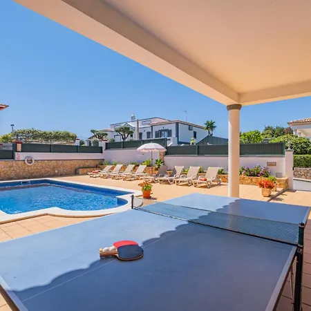 Isa - Pool - Ac - Wifi - By Bedzy *